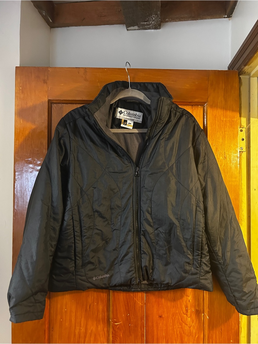 Columbia Titanium Women’s Large Black Insulated Jacket Fleece Lined SL4164